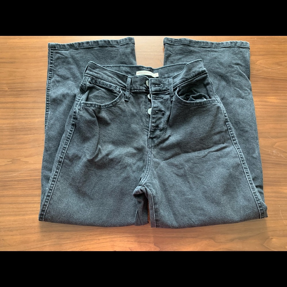 Levis